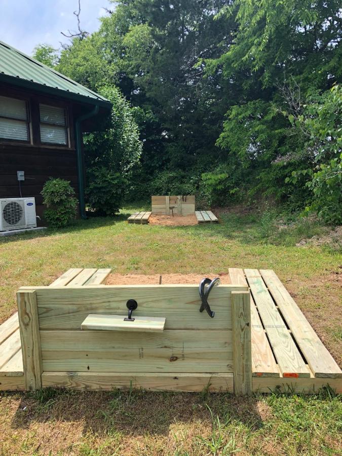 Smoky Bear Lodge With Guest House, Hot Tub, 1089 Free Tickets Each Paid Day, Dollywood And More Sevierville Exterior foto